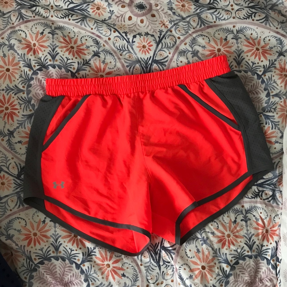 NWOT under armour pocket shorts